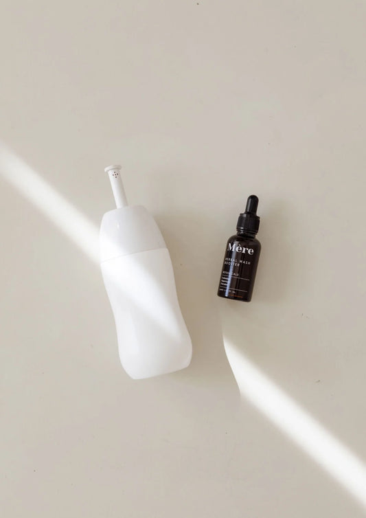 Perineal Wash Bottle + Herbal Booster | Mère Botanicals